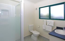 1-Bedroom bathroom
