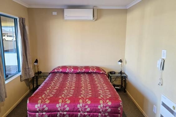 One-Bedroom Family Suite